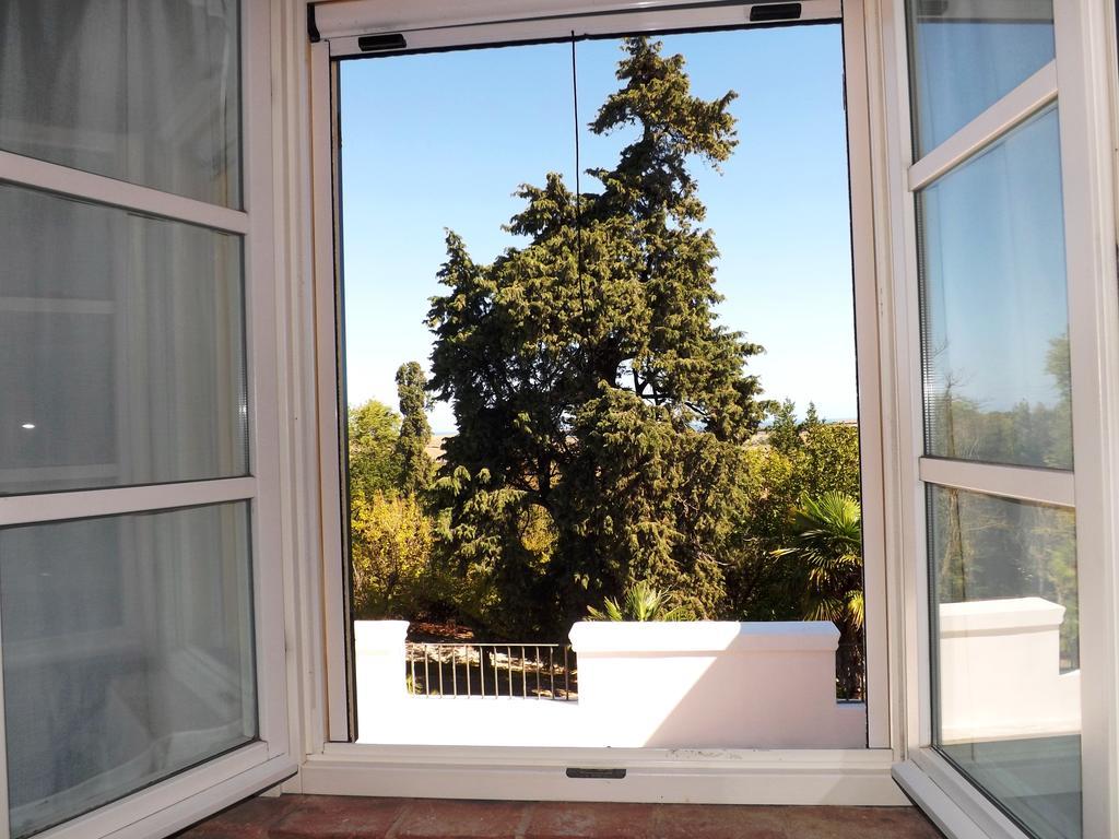 Tenuta Villa Colle Sereno Montemarciano Luaran gambar