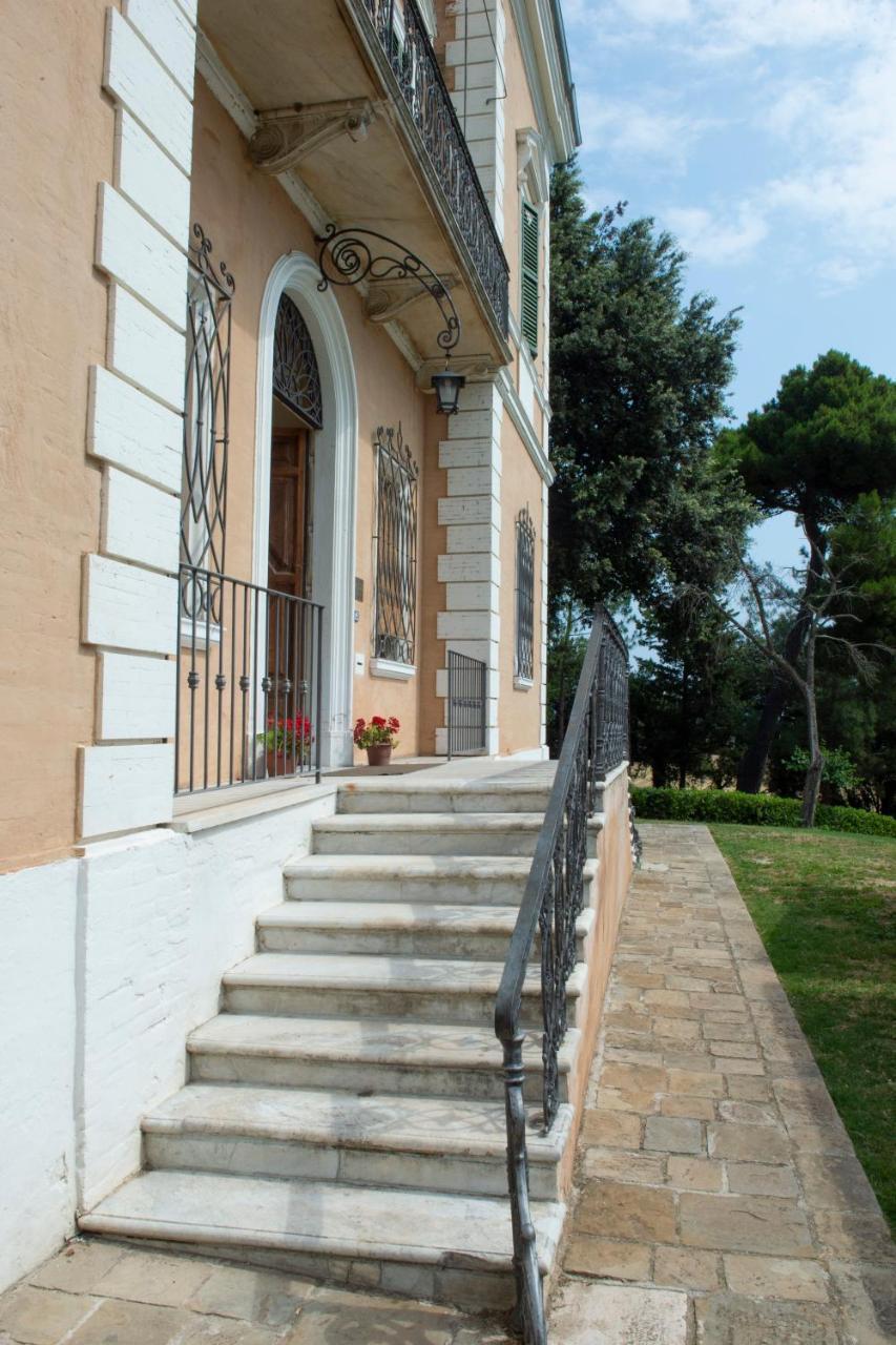 Tenuta Villa Colle Sereno Montemarciano Luaran gambar
