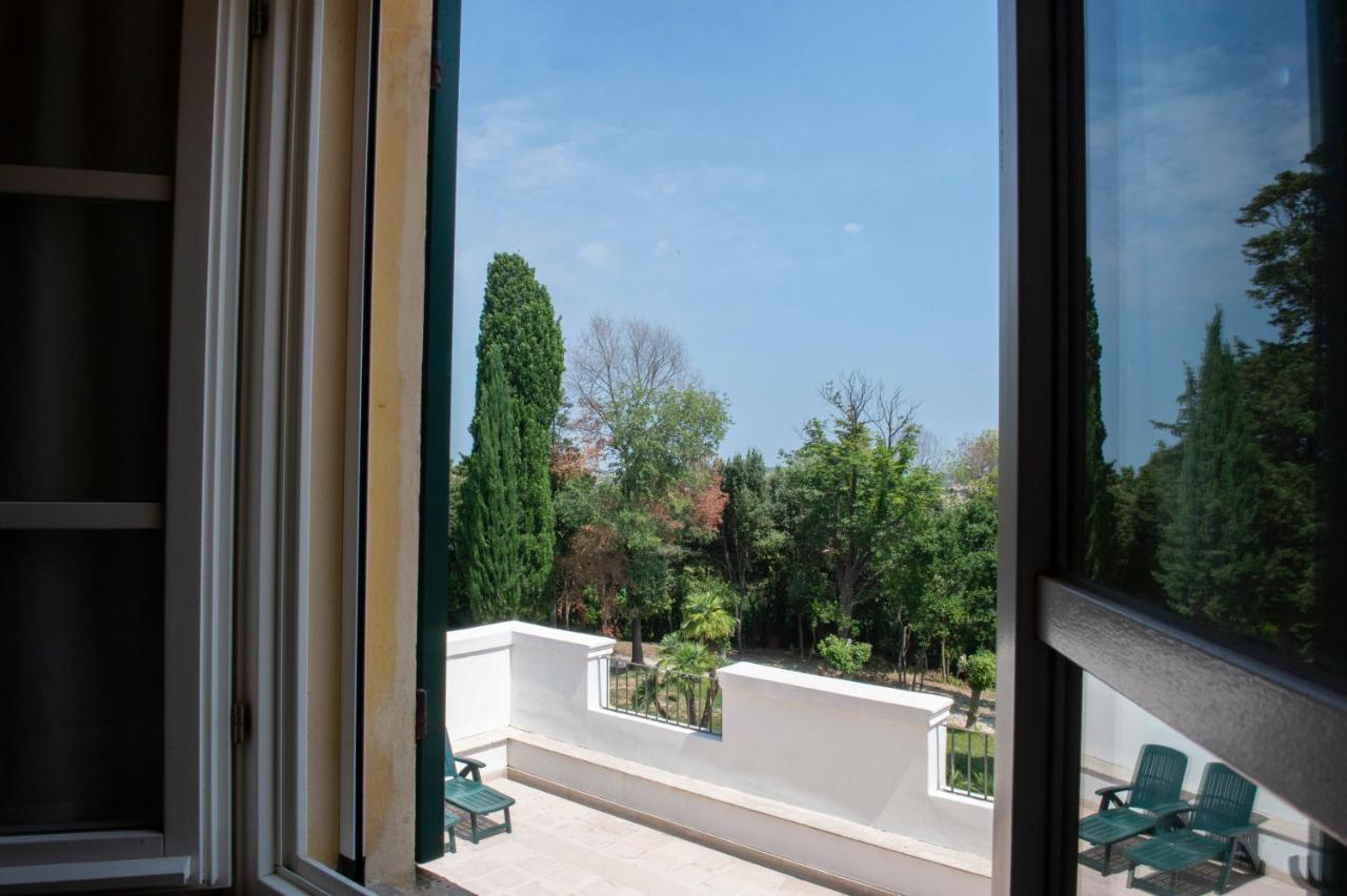 Tenuta Villa Colle Sereno Montemarciano Luaran gambar